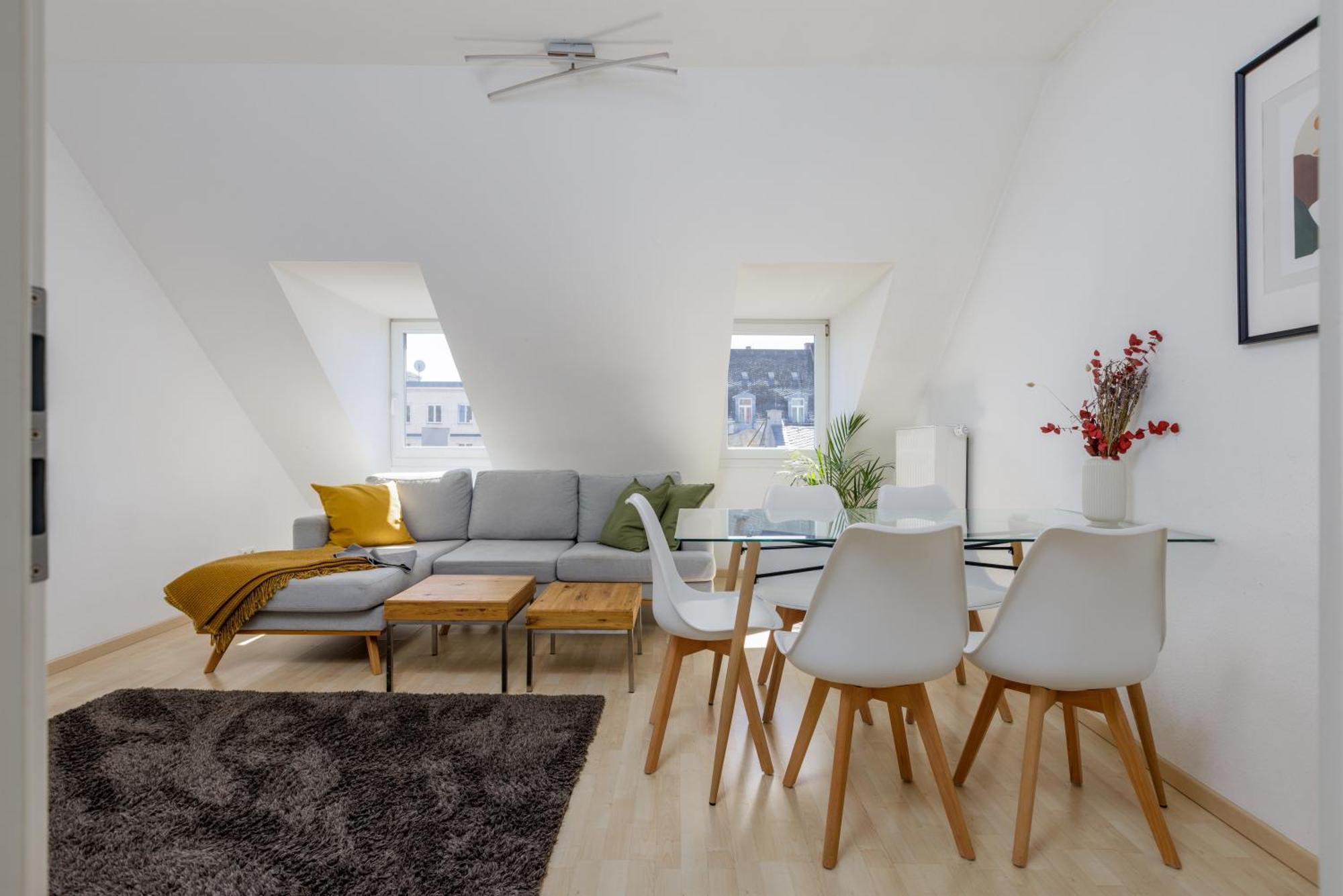 Apartment By Doni I Serviced I Ruhig I Zentral Nahe Rmcc, Staatsheater & Landtag *